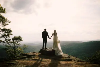 Tim Toms Photography, wedding photographer in Kansas City, MO