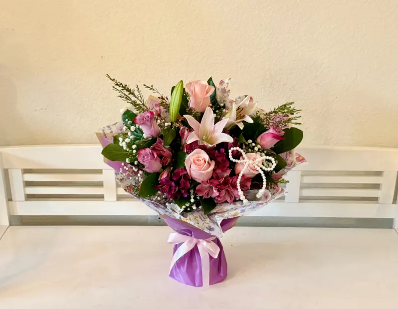 Petals & Blooms