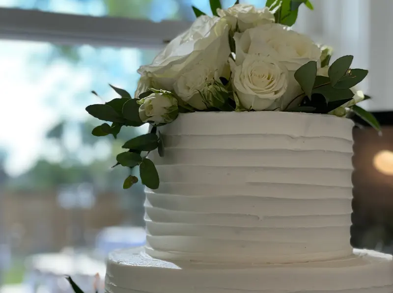 Kiss Me Cake LLC