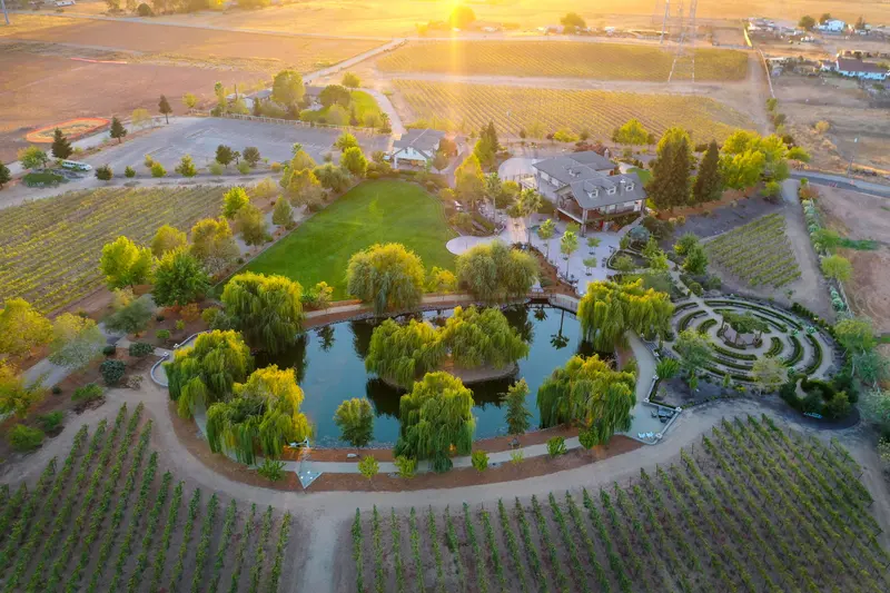 Wolfe Heights Estates Winery
